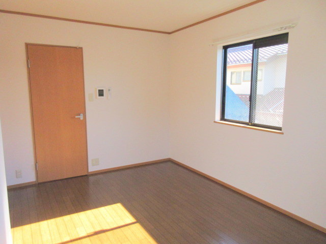 メゾンシャルムの居間・リビング