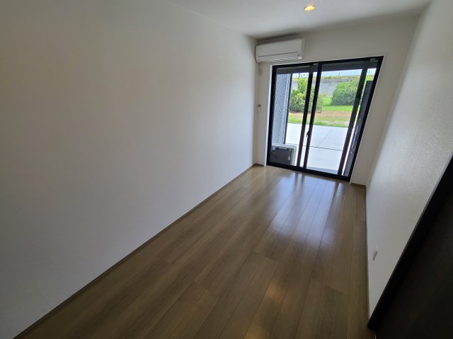 ライズエステシアC号室の洋室