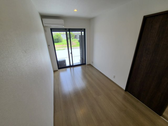 ライズエステシアC号室の洋室