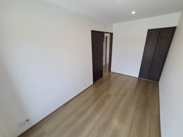 ライズエステシアC号室の洋室