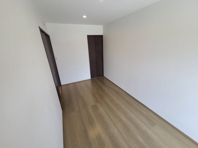 ライズエステシアC号室の洋室