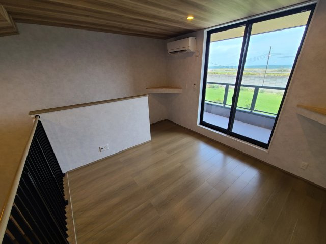 ライズエステシアC号室の洋室