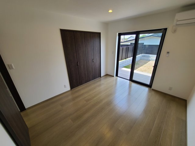 ライズエステシアC号室の洋室