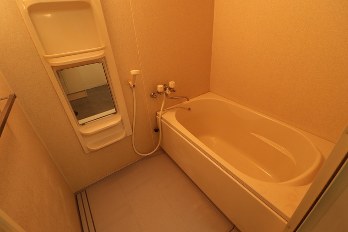 クレール（下落合6丁目）の浴室