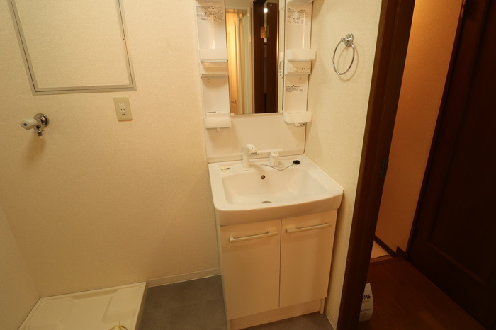 クレール（下落合6丁目）の洗面所