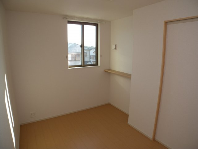 クレモンティーヌCの洋室|クレモンティーヌC