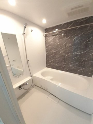 【浴室】 | サスティノ | 落ち着いた空間のお風呂です