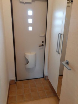 【玄関】 | ベル・ブローテⅢ