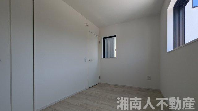 藤沢市片瀬４丁目２２１６－６０新築戸建ての洋室|使い勝手のいい洋室です