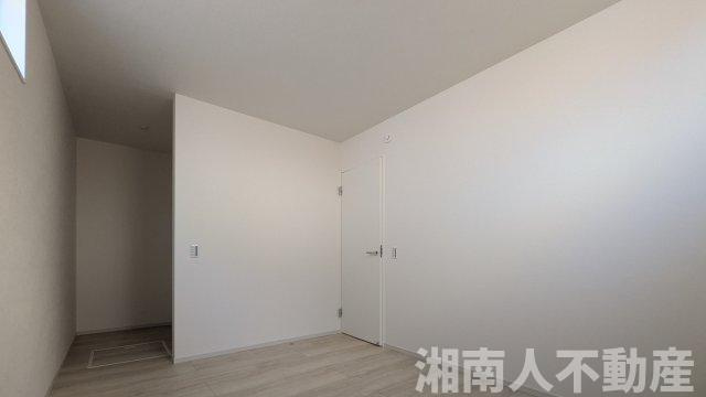 藤沢市片瀬４丁目２２１６－６０新築戸建ての洋室|洋室です