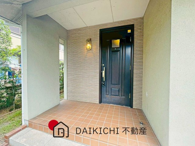 【玄関】 | 白岡市新白岡2丁目　中古戸建