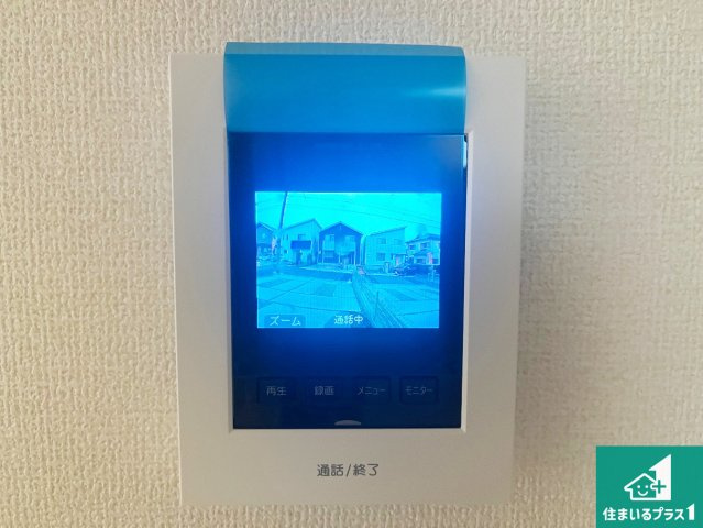 神戸市須磨区北落合　第2期　新築一戸建ての防犯設備|カラーモニターインターホン！声だけでなく来訪者の姿や顔がモニターで確認できるので、小さなお子様がいらっしゃるご家庭でも安心できます！