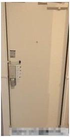 ローレル　東向島の玄関