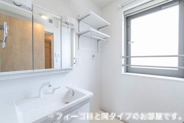 ローレル　東向島の洗面所