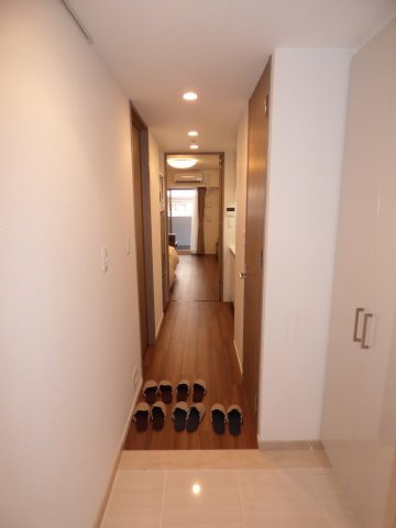 パークアクシス大阪新町の玄関