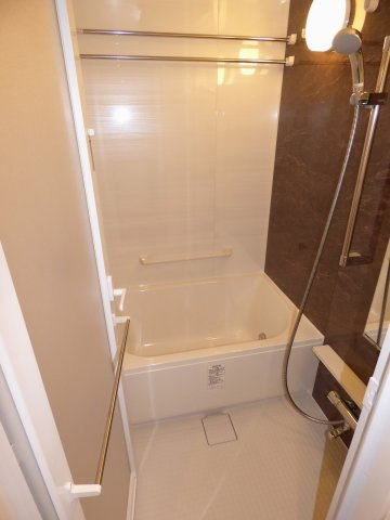 パークアクシス大阪新町の浴室