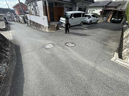 安佐南区伴東２丁目の周辺