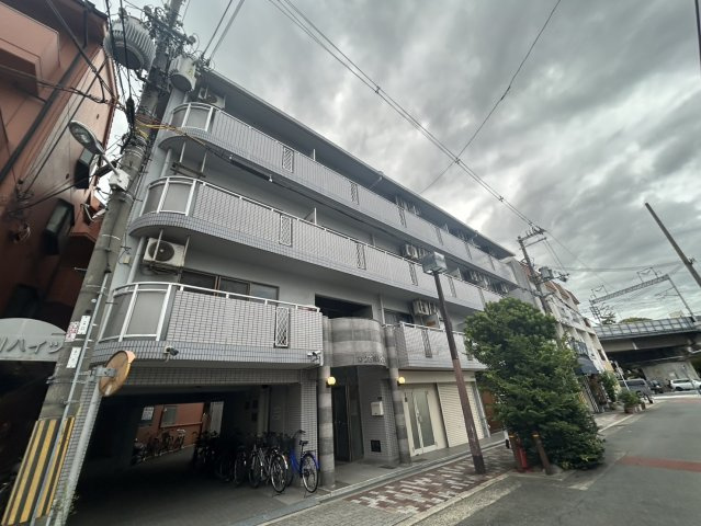 第二古川ハイツの外観