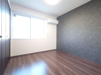 【内装】 | D-residence東川口　N | 広々とした洋室です