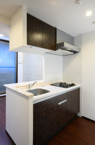 プレジオ難波ASIANのキッチン