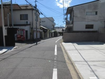 Calluna（カルーナ）の周辺|前面道路