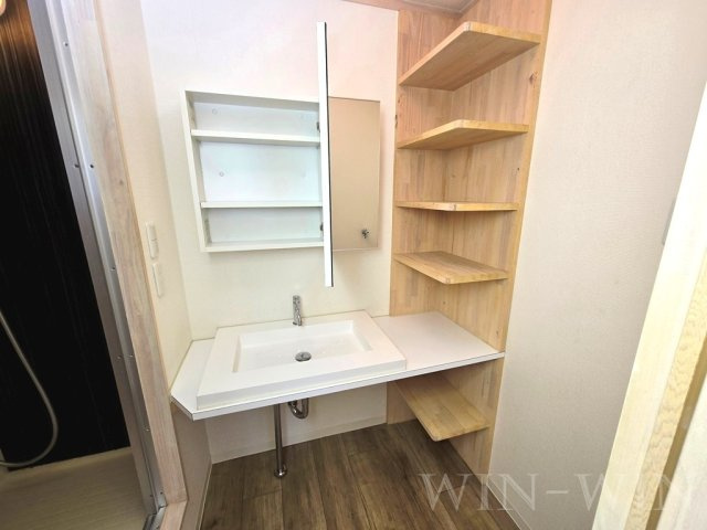 ニューバリア忠興の独立洗面台|イメージ（同建物内別部屋の写真です）