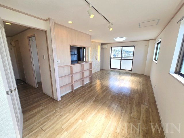 ニューバリア忠興の居間・リビング|イメージ（同建物内別部屋の写真です）