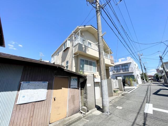 中野区江原町２丁目の中古一戸建の前面道路含む現地写真| 