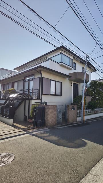三鷹市北野３丁目の中古一戸建の前面道路含む現地写真| 