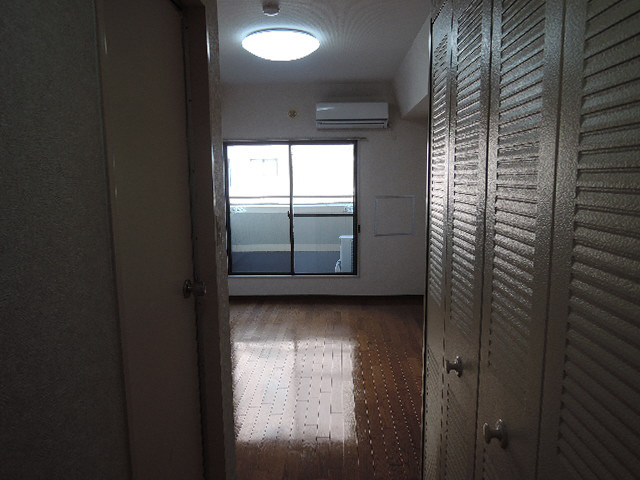 姫路市東延末３丁目の賃貸マンションの居間・リビング