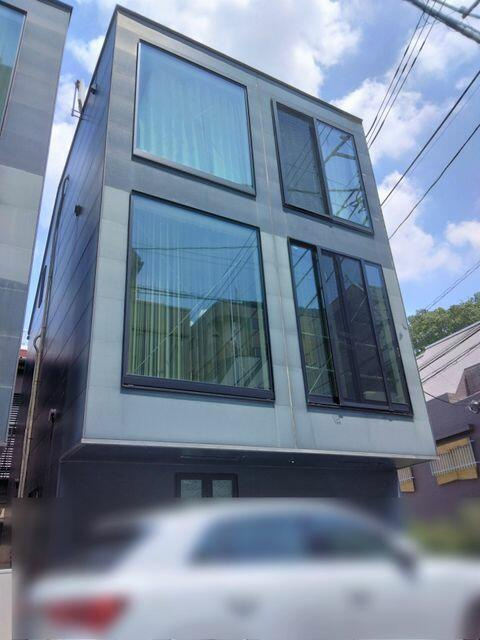 新宿区上落合２丁目の中古一戸建の外観|南側外観 