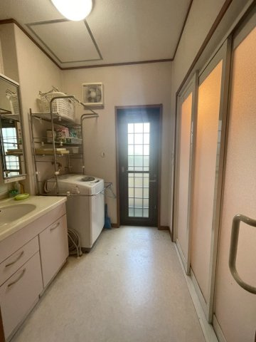 四条畷市田原台9丁目の脱衣所