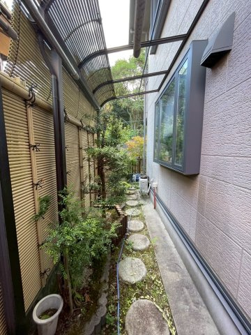 四条畷市田原台9丁目の庭