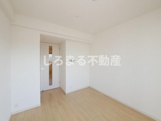 アドバンス大阪グロウスIIの居間・リビング