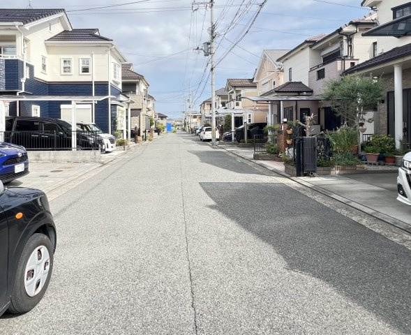 橿原市石原田町の前面道路含む現地写真