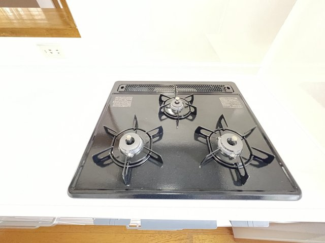 橿原市石原田町のキッチン|ガスコンロ3口