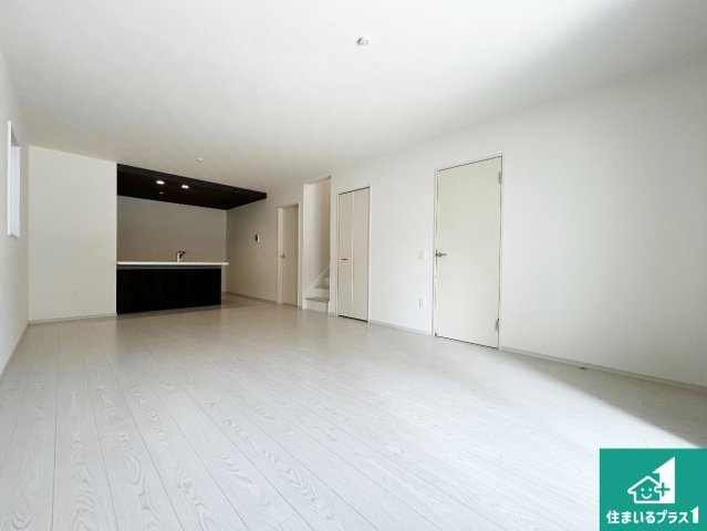 堺市堺区寺地町西　第1期　新築一戸建ての前面道路含む現地写真|周辺は落ち着いた街並みの住宅地！子育てがしやすい住環境です！まだ未完成ですが、現地でしかわからない事もございます。是非一度ご覧ください。