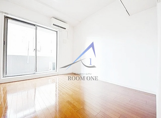 エステムプラザ日本橋の居間・リビング|洋室のお部屋です。