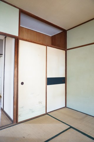 野崎マンションの和室