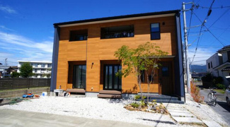 【外観】 | 甲府市伊勢4丁目　令和元年築中古戸建　敷地114坪 BBQ場所あり