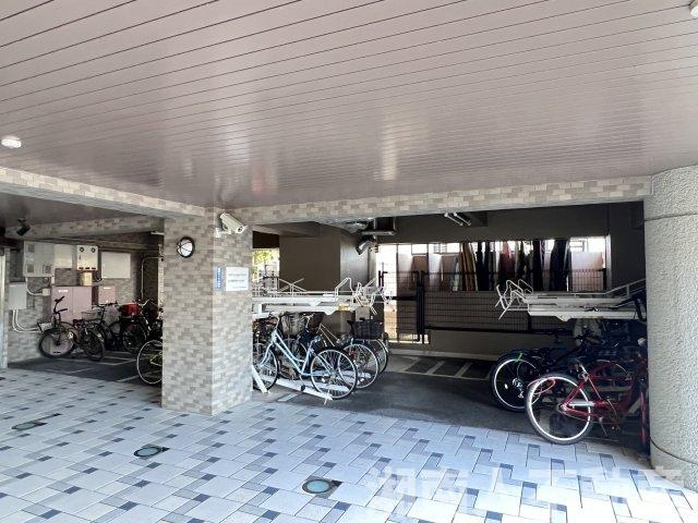 ライオンズマンション片瀬江ノ島第2の駐車場|駐車場があります