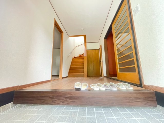 茂原市六ツ野戸建ての玄関