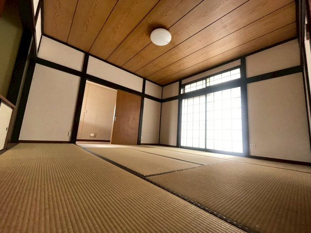 茂原市六ツ野戸建ての居間・リビング