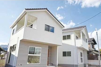 【外観】 | 廿日市市阿品台1（阿品東駅）【P４台可】【限定1棟】 | ☆広電阿品東駅まで徒歩14分☆阿品台東小学校まで徒歩13分☆阿品台中学校まで徒歩14分☆ピュアクック徒歩13分☆土地44坪☆前面道路8.3ｍ☆駐車スペース並列4台分