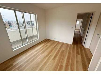 【洋室】 | 廿日市市阿品台1（阿品東駅）【P４台可】【限定1棟】 | 2階　洋室×4　収納付きでお部屋がスッキリ広く使えます。