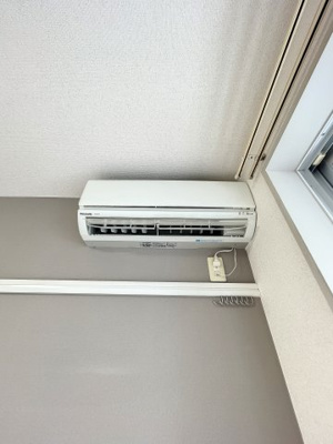 【設備】 | ソレムⅠ新城 | エアコン　　※同建物ほかのお部屋の写真です。