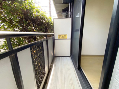 【バルコニー】 | メゾンクアトロ