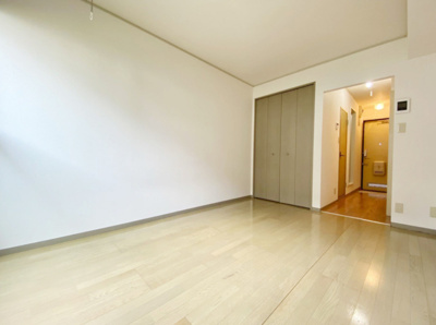 【洋室】 | メゾンクアトロ