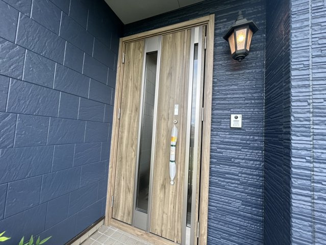 大門　戸建の玄関|カードキー対応の新規玄関です。