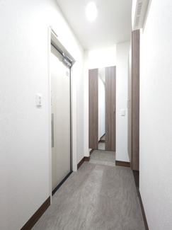 【玄関】 | D-residence東川口　N | 落ち着いた玄関です